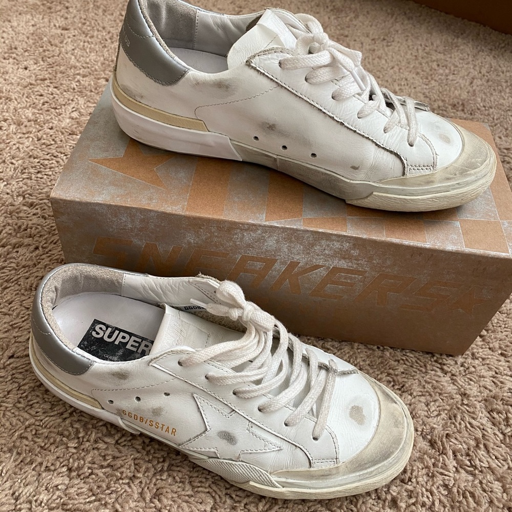 Golden Goose Sneakers
